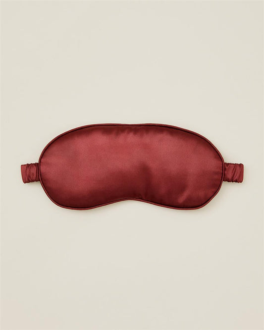 Elegant sleep mask made from the finest silk